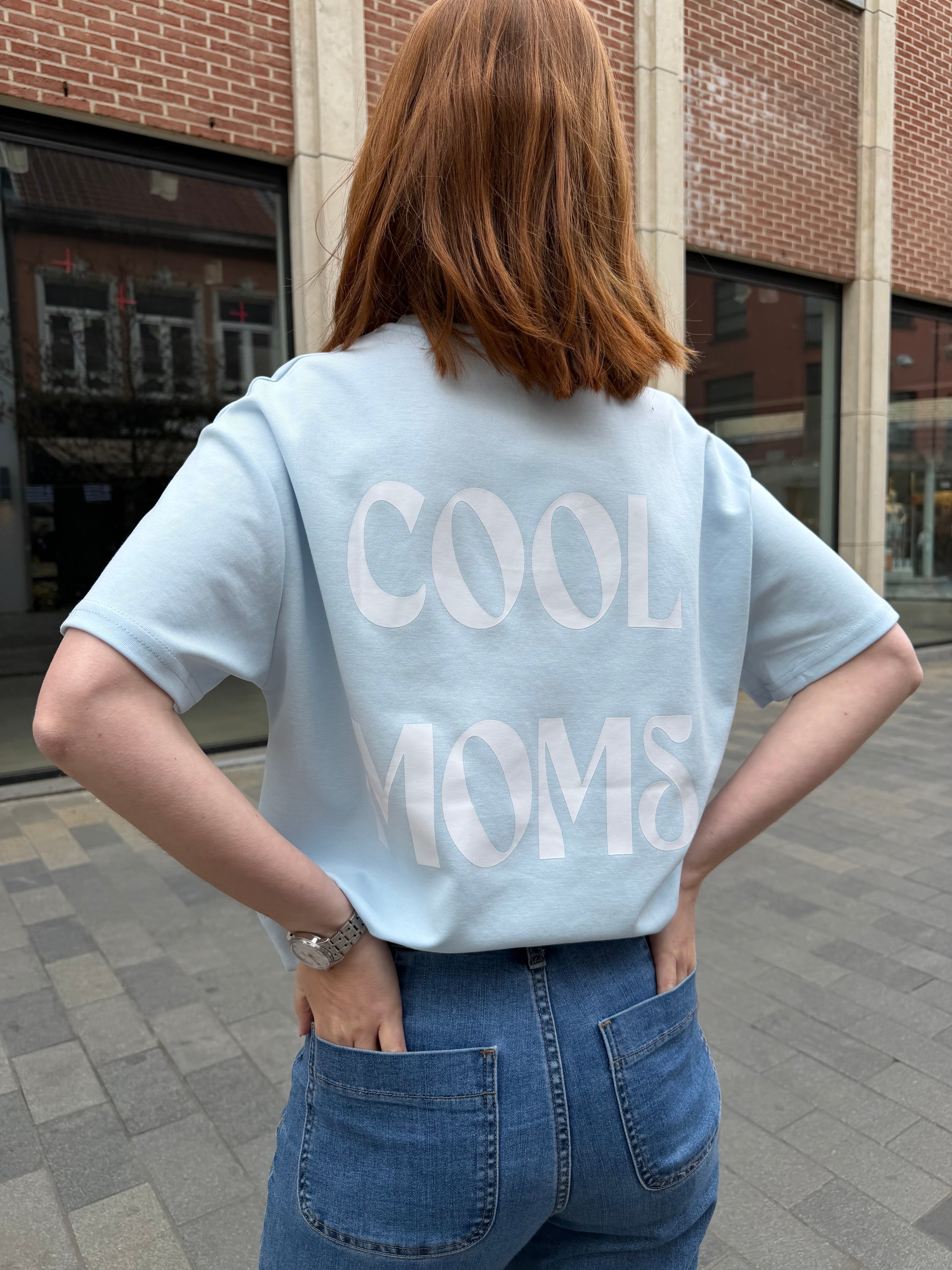 T-shirt COOL MOMS CLUB blauw