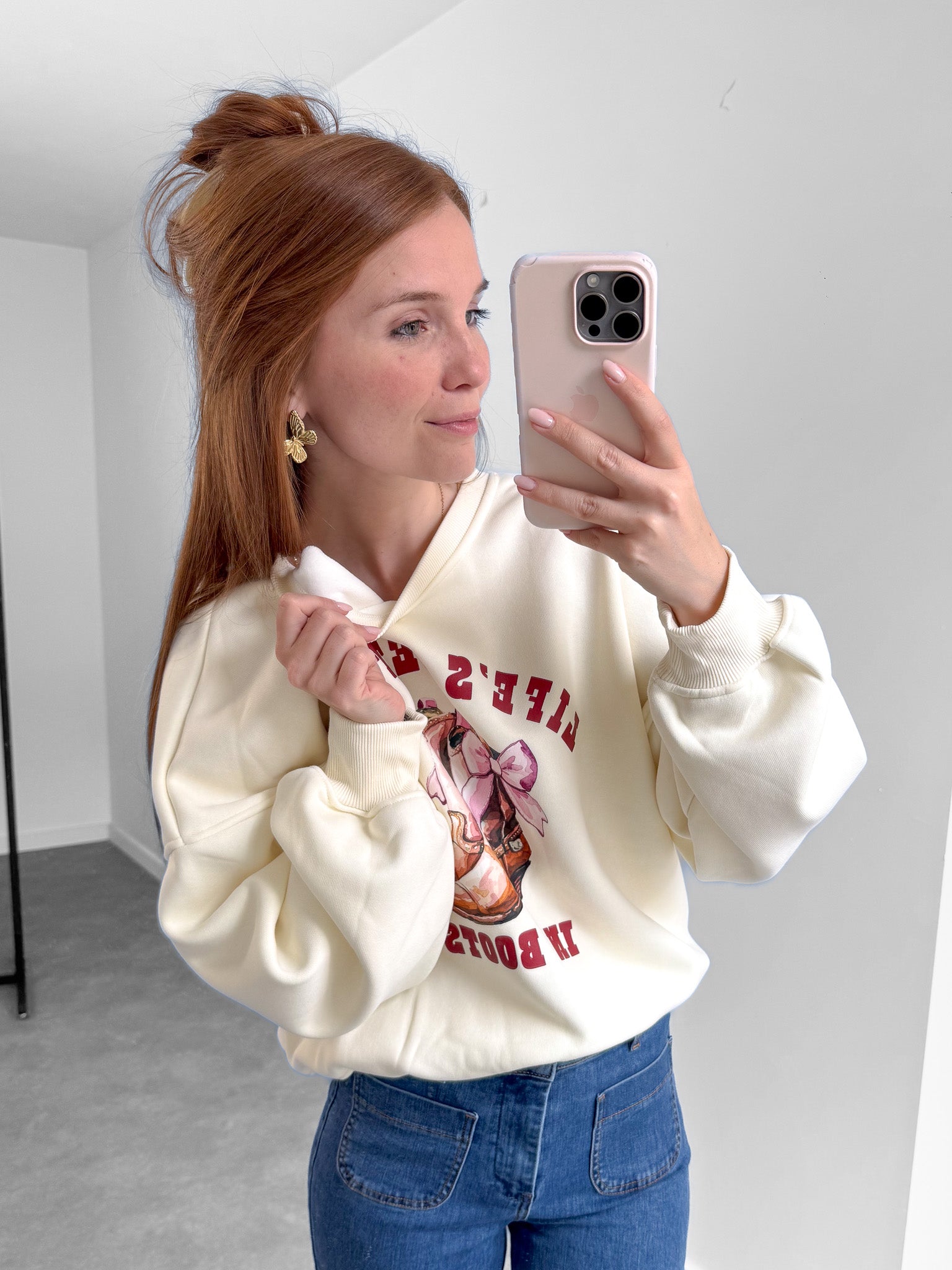 Sweater Cowgirl