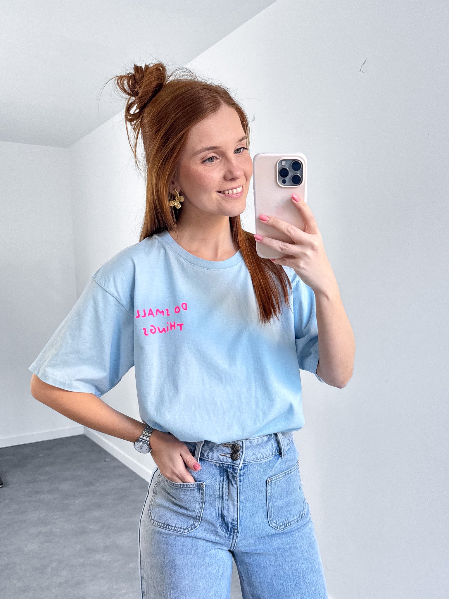 T-shirt do small things blauw