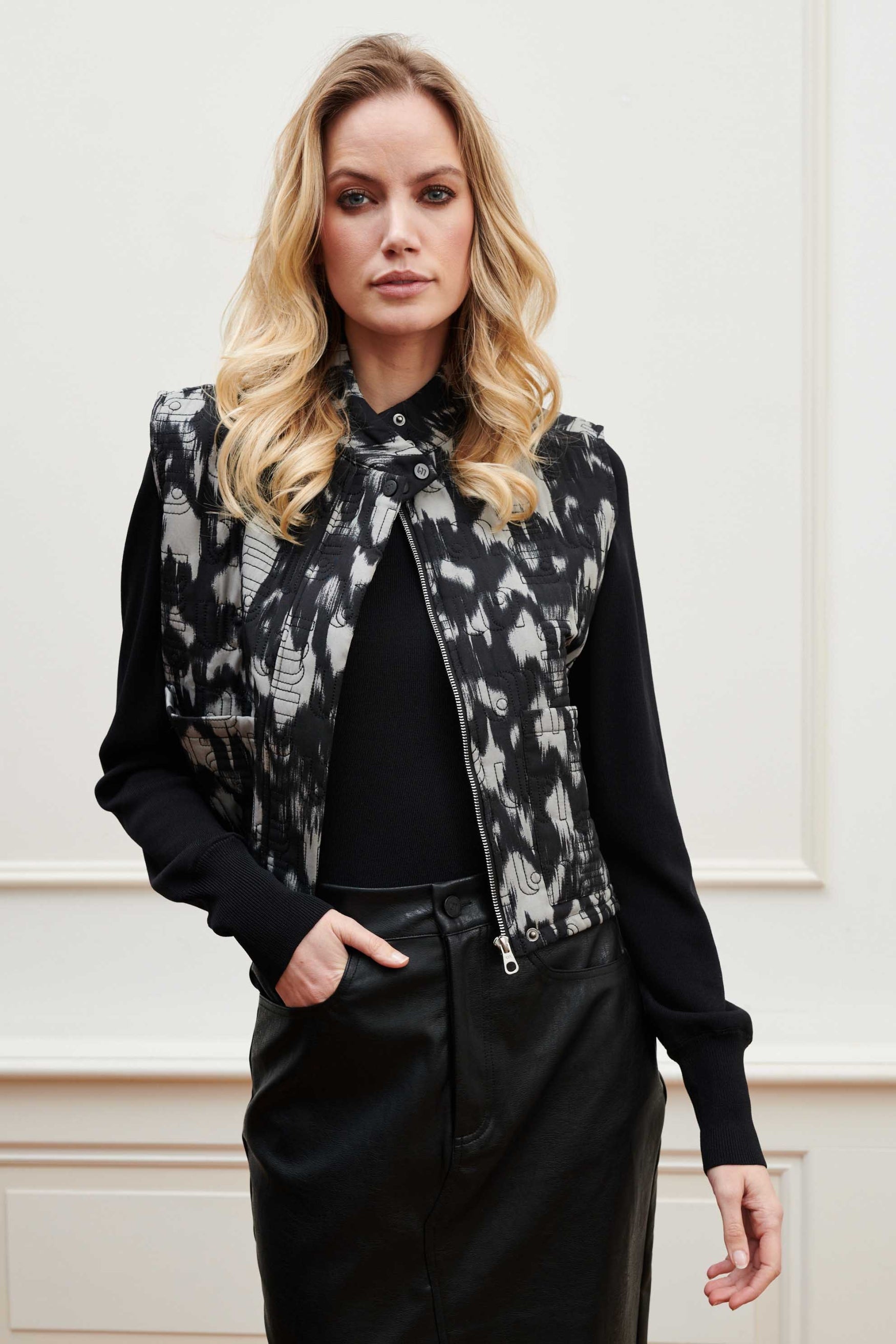 Vest Inez