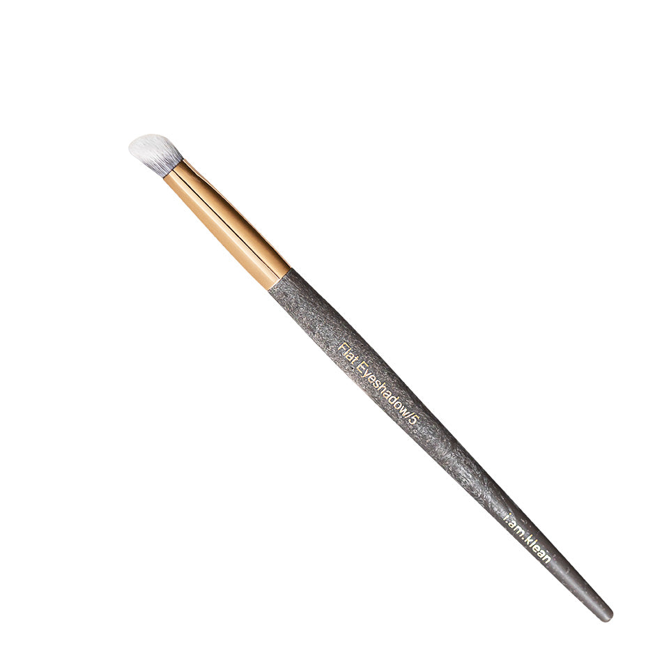 IAK Flat Eyeshadow brush