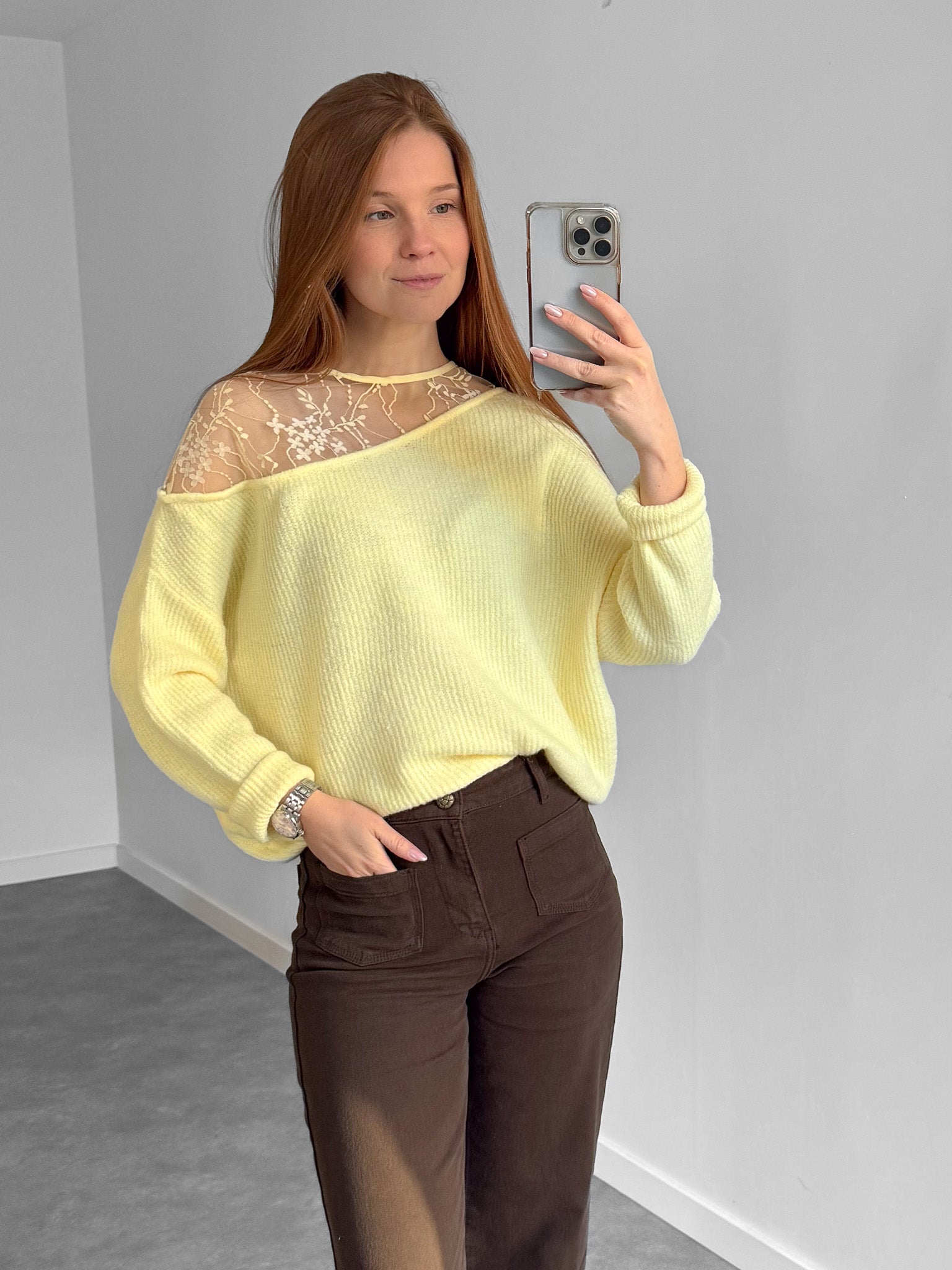 Trui Jollie botergeel