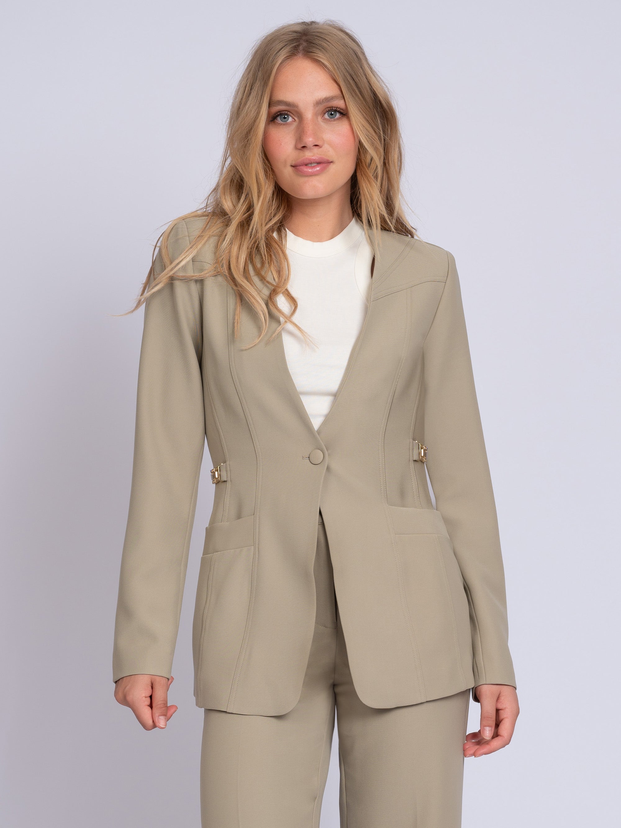 NIKKIE Iringa Blazer