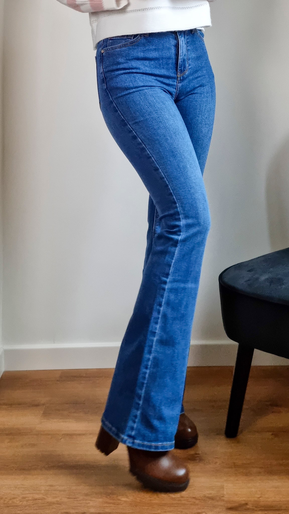 Flared jeans